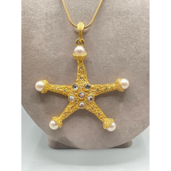 Vintage Signed CRAFT Seastar Necklace Starfish Gold Tone w Pearls & Rhinestones - Picture 3 of 15